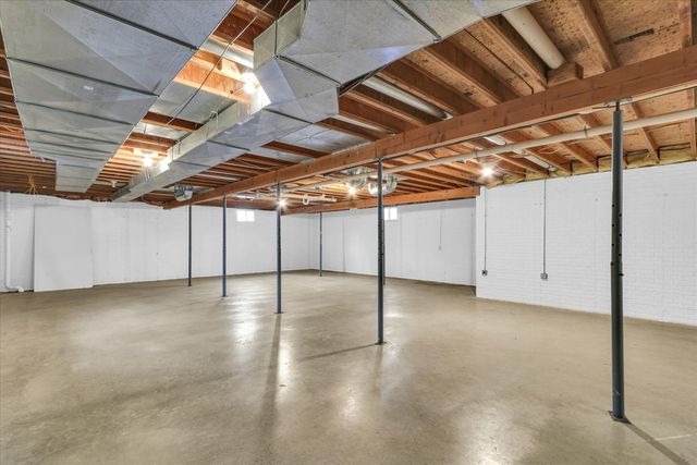 1644 County Road 200 Road, Seymour, IL 61875