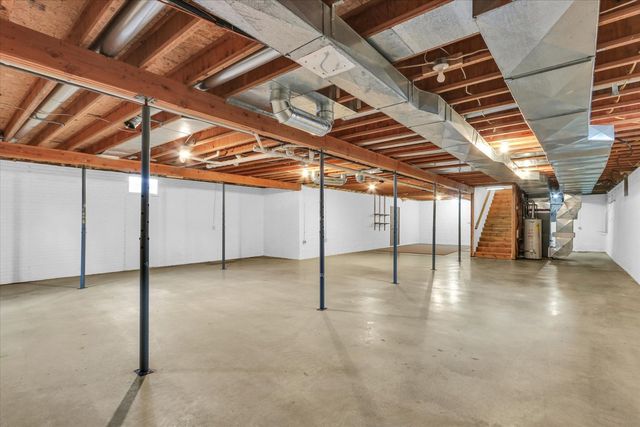 1644 County Road 200 Road, Seymour, IL 61875