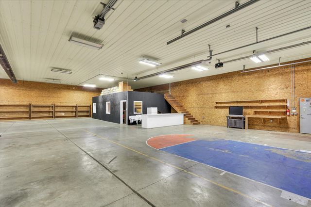 1644 County Road 200 Road, Seymour, IL 61875