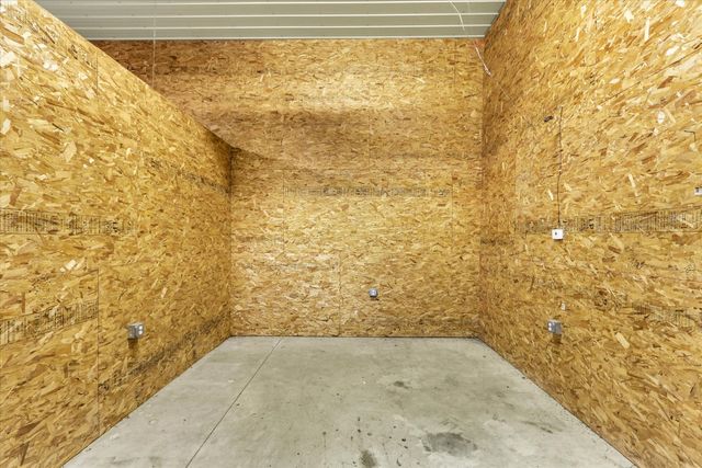 1644 County Road 200 Road, Seymour, IL 61875