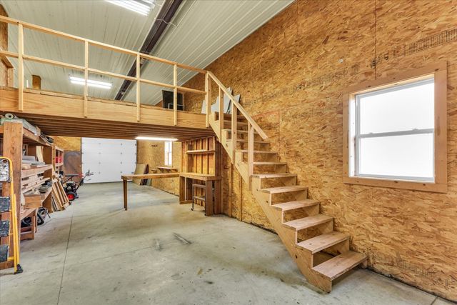 1644 County Road 200 Road, Seymour, IL 61875