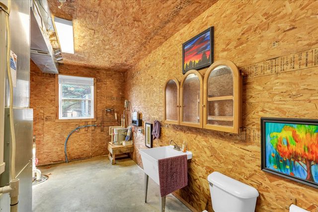 1644 County Road 200 Road, Seymour, IL 61875