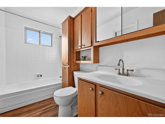 5015 Ivor Dr, Colorado Springs, CO 80916