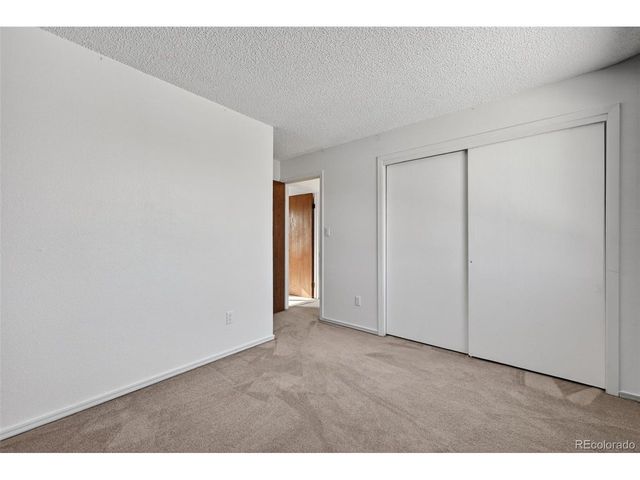 5015 Ivor Dr, Colorado Springs, CO 80916