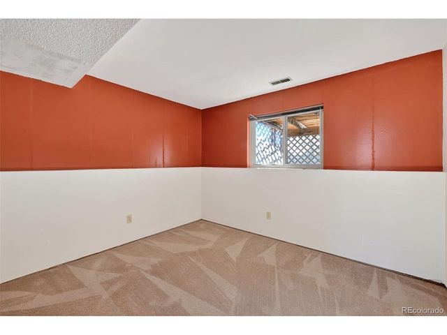 5015 Ivor Dr, Colorado Springs, CO 80916