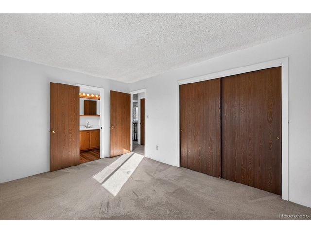 5015 Ivor Dr, Colorado Springs, CO 80916