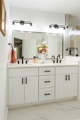 4500 Sarasota DR, Austin, TX 78749