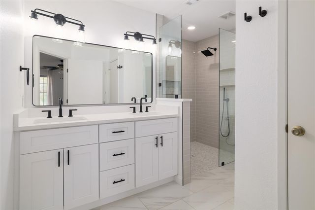 4500 Sarasota DR, Austin, TX 78749