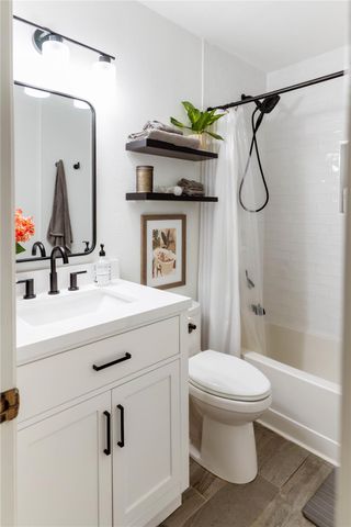 4500 Sarasota DR, Austin, TX 78749