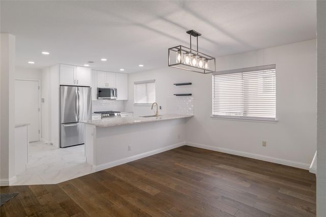 4500 Sarasota DR, Austin, TX 78749