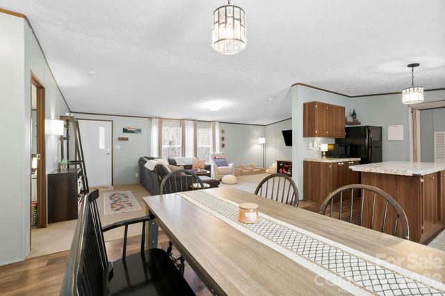 256 Inglewood Cove Road, Waynesville, NC 28786