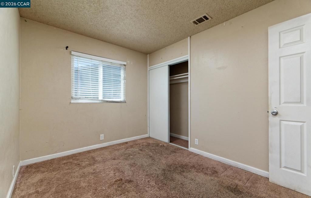 Image 14 of property listing at 154 Radcliffe Dr, Vallejo, CA 94589