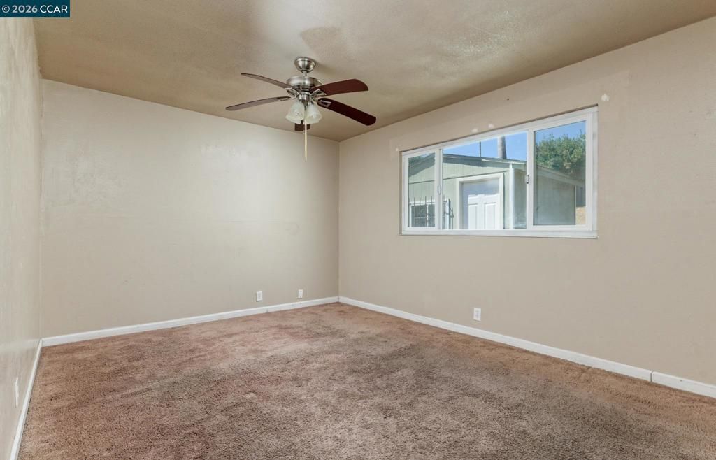 Image 15 of property listing at 154 Radcliffe Dr, Vallejo, CA 94589