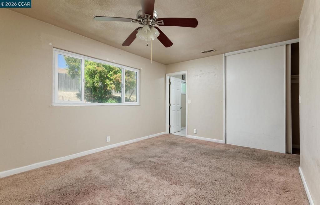 Image 16 of property listing at 154 Radcliffe Dr, Vallejo, CA 94589