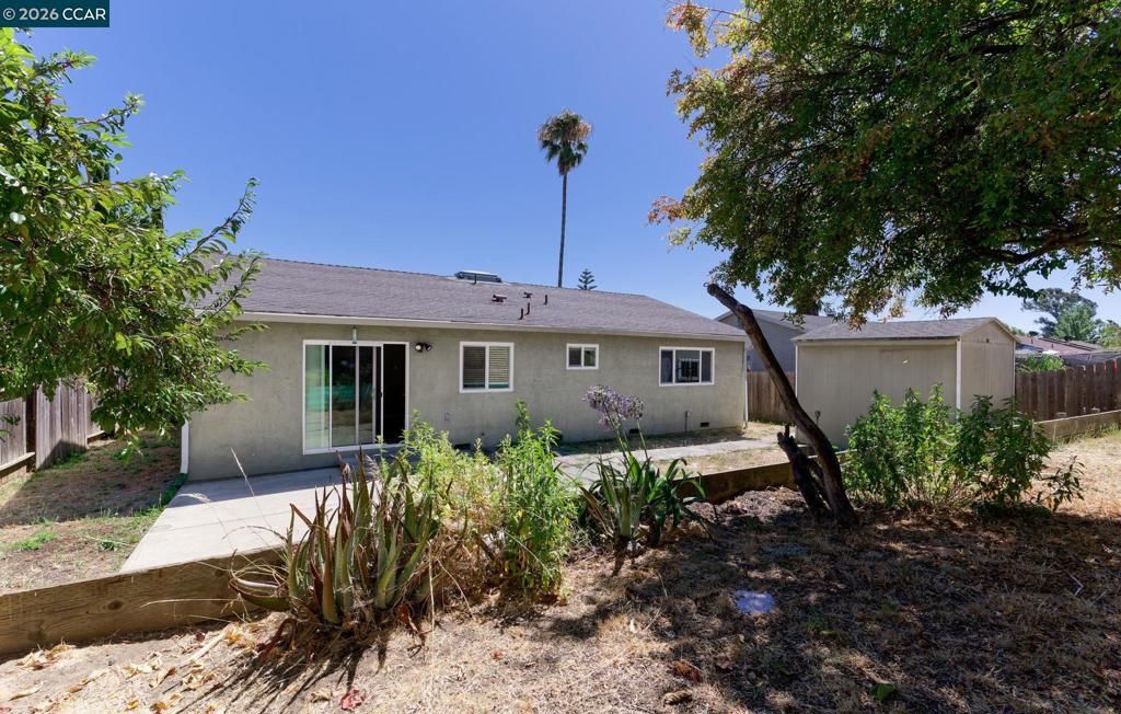 Image 19 of property listing at 154 Radcliffe Dr, Vallejo, CA 94589