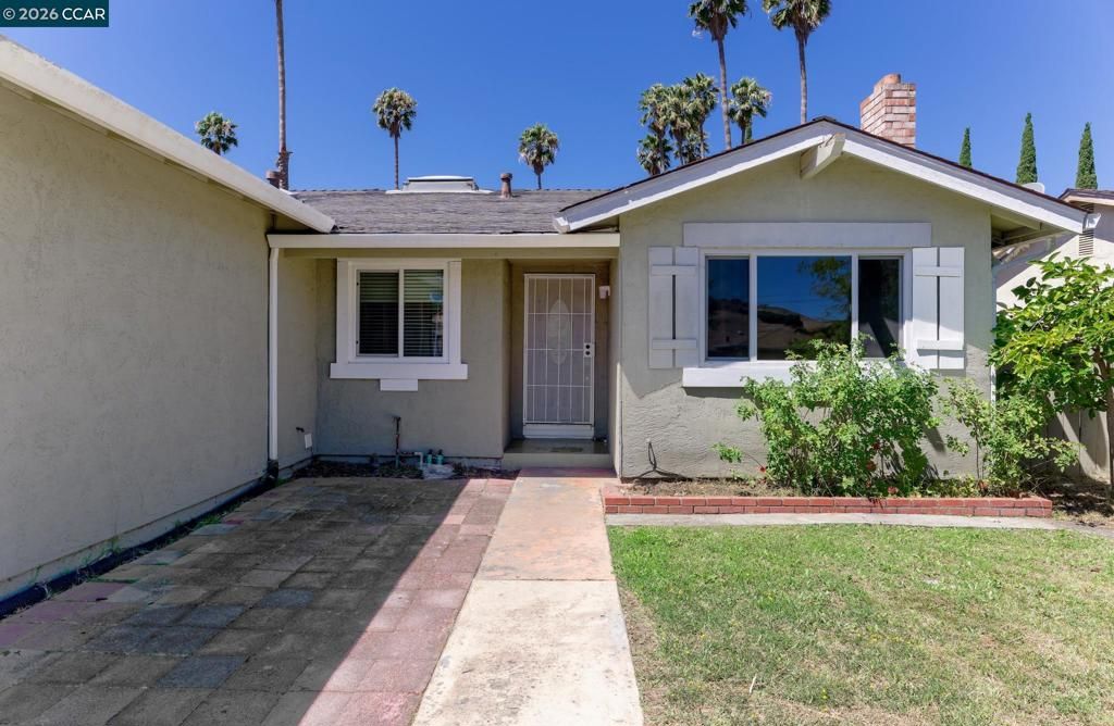 Image 2 of property listing at 154 Radcliffe Dr, Vallejo, CA 94589