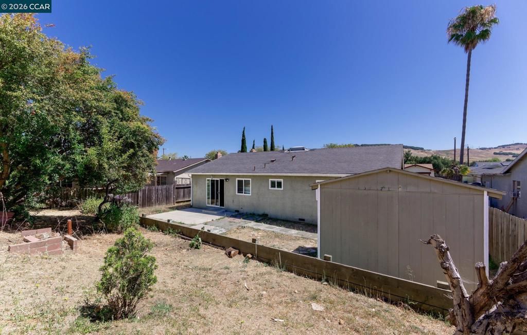 Image 20 of property listing at 154 Radcliffe Dr, Vallejo, CA 94589