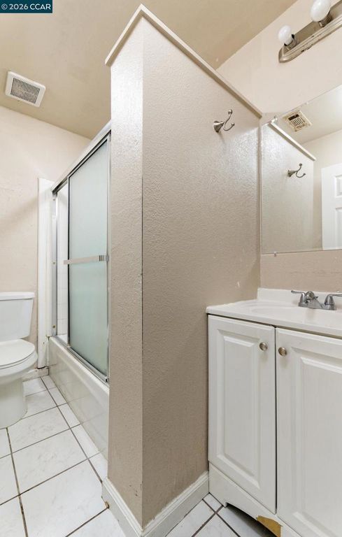 Image 7 of property listing at 154 Radcliffe Dr, Vallejo, CA 94589