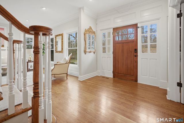 570 Unquowa Road, Fairfield, CT 06824