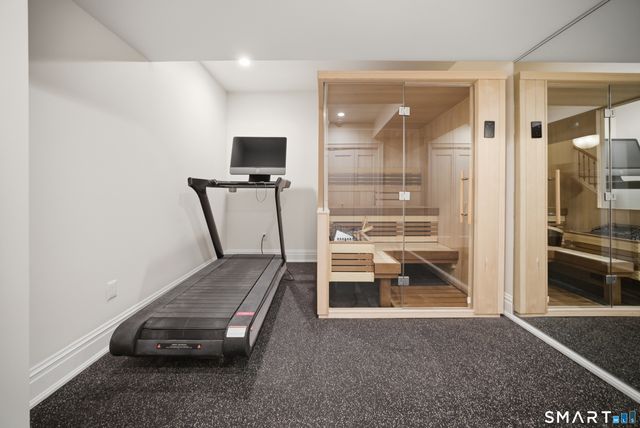 570 Unquowa Road, Fairfield, CT 06824