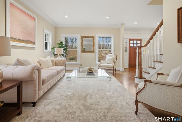 570 Unquowa Road, Fairfield, CT 06824