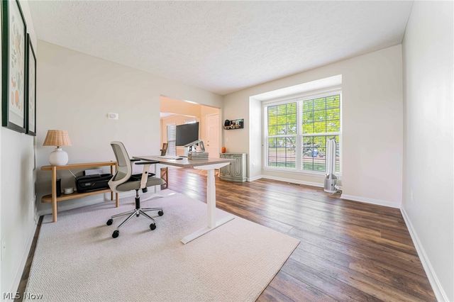 38327 Humphrey Circle, North Ridgeville, OH 44039