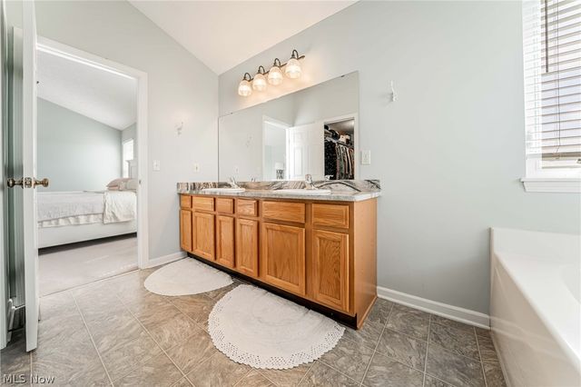 38327 Humphrey Circle, North Ridgeville, OH 44039