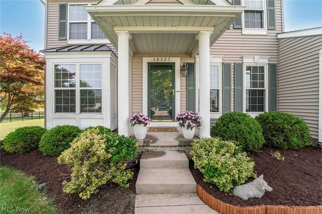 38327 Humphrey Circle, North Ridgeville, OH 44039