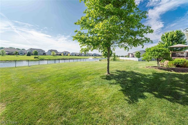 38327 Humphrey Circle, North Ridgeville, OH 44039
