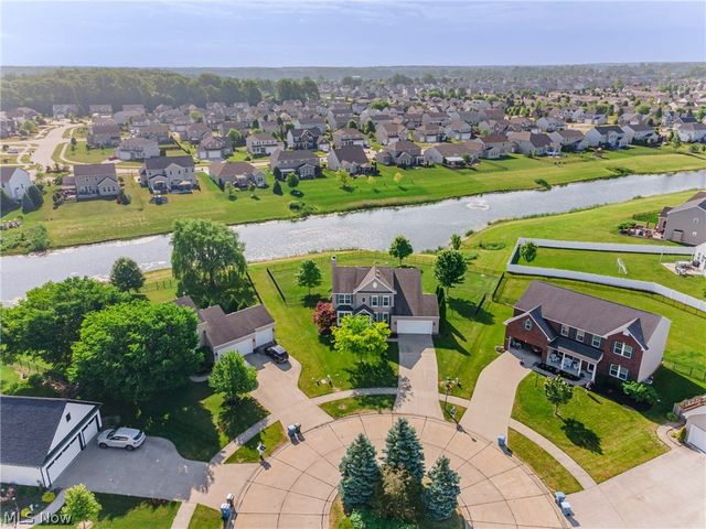 38327 Humphrey Circle, North Ridgeville, OH 44039