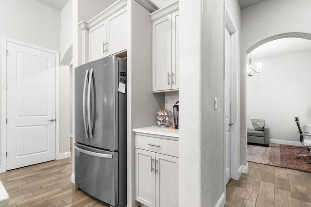 2785 N Armstrong Avenue, Fresno, CA 93727