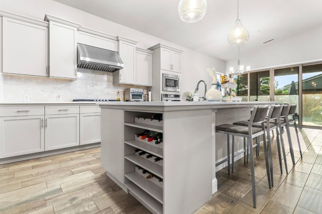 2785 N Armstrong Avenue, Fresno, CA 93727