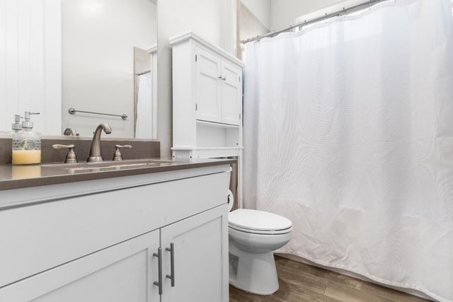 2785 N Armstrong Avenue, Fresno, CA 93727