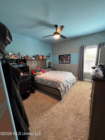 1000 Pelican Cove, Ocean Springs, MS 39564