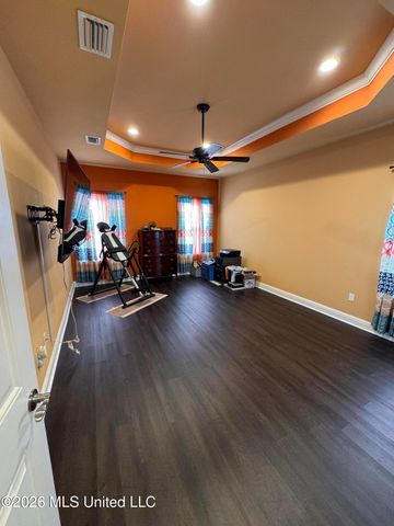 1000 Pelican Cove, Ocean Springs, MS 39564