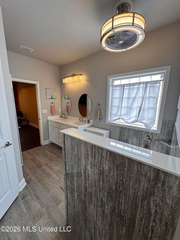 1000 Pelican Cove, Ocean Springs, MS 39564