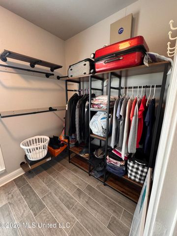 1000 Pelican Cove, Ocean Springs, MS 39564