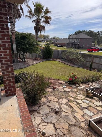 1000 Pelican Cove, Ocean Springs, MS 39564