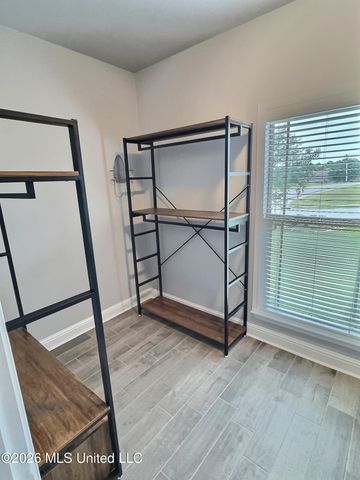 1000 Pelican Cove, Ocean Springs, MS 39564
