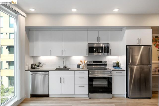 260 Brooklyn Basin Way 467, Oakland, CA 94606