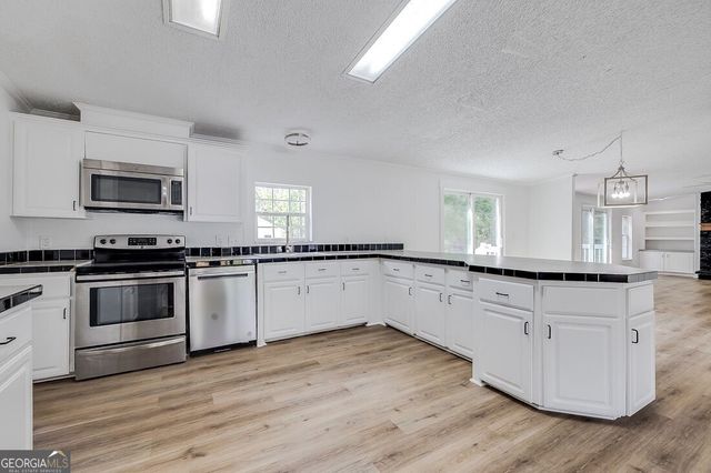 318 Samuel Smalls Sr Avenue, Guyton, GA 31312