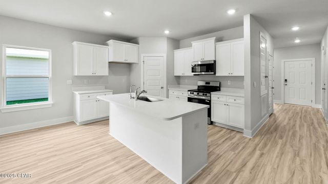 5152 Porter Way, Panama City, FL 32404