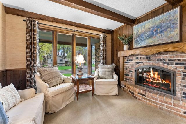 10725 34th Avenue N, Plymouth, MN 55441