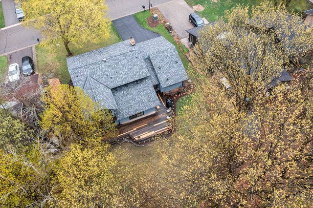 10725 34th Avenue N, Plymouth, MN 55441