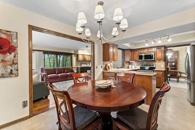 10725 34th Avenue N, Plymouth, MN 55441