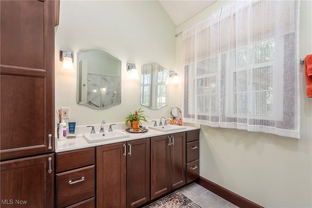 4830 Bradley Road, Westlake, OH 44145