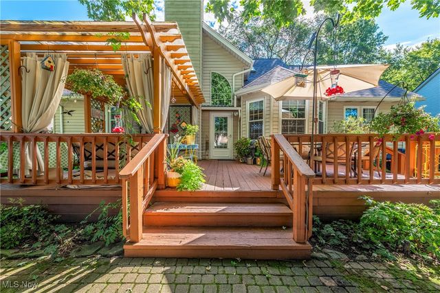 4830 Bradley Road, Westlake, OH 44145