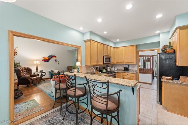 4830 Bradley Road, Westlake, OH 44145