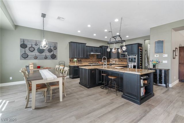 6524 Convinto Street, Las Vegas, NV 89131