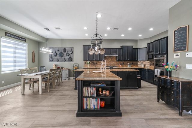 6524 Convinto Street, Las Vegas, NV 89131